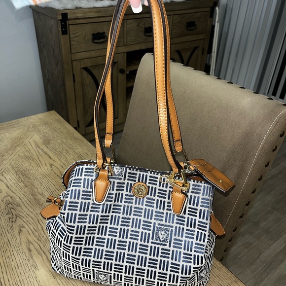 Anne Klein Geometric Logo Tote Bag with Cardholder - Picture 6 of 11